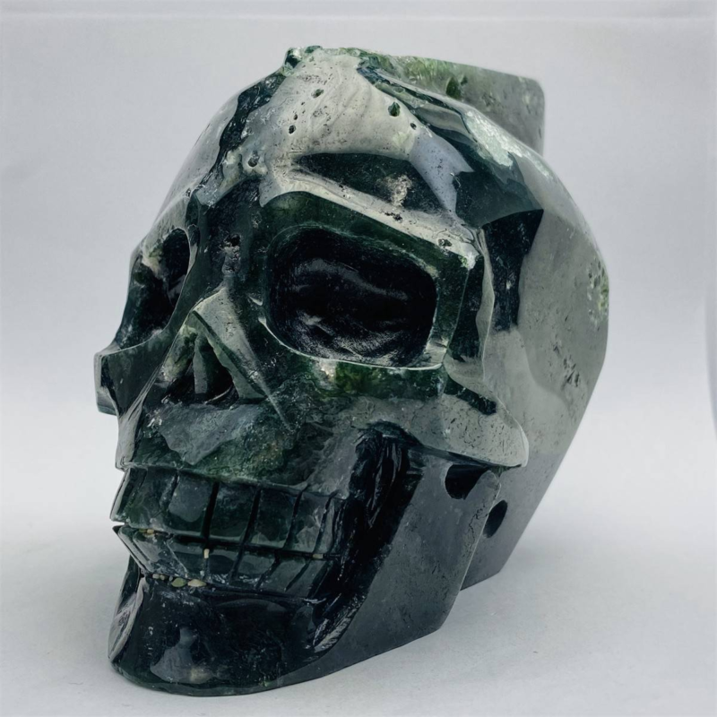 1600g Natural Nice Aquatic agate Quartz Skull Hand Carved Crystal Healing Skull