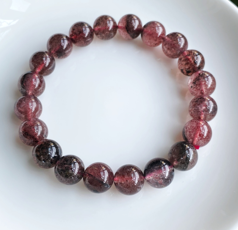 10mm Natural Beautiful Red Strawberry Mica Quartz Crystal Beads Bracelet