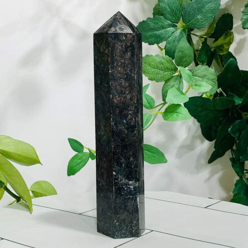 658g Natural Firework Stone Quartz Obelisk Crystal Wand Point Tower Healing