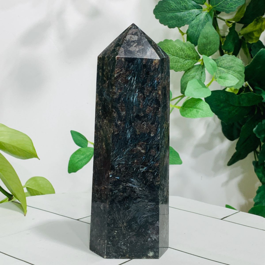 840g Natural Firework Stone Quartz Obelisk Crystal Wand Point Tower Healing