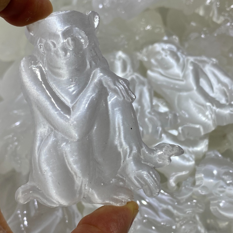 Natural Gypsum Selenite monkey Hand Carved Quartz Crystal Reiki healing 1PC