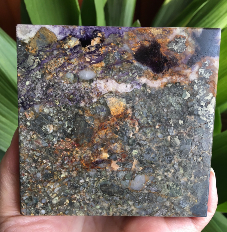 Natural  tourmaline&  fluorite&chalcopyrite& amethyst Crystal Gem Stone Pyramid