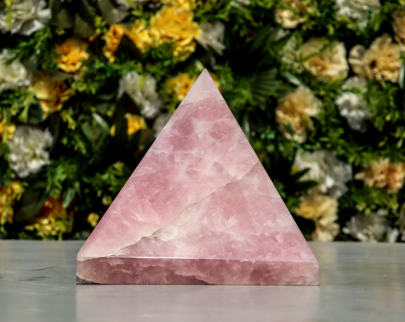 165MM Pink Rose Quartz Crystal Pyramid Aura Healing Chakra Energy Gemstone Point
