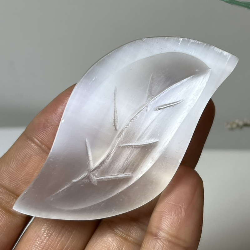 Natural Gypsum Selenite quartz leaves hand carved crystal healing ck20