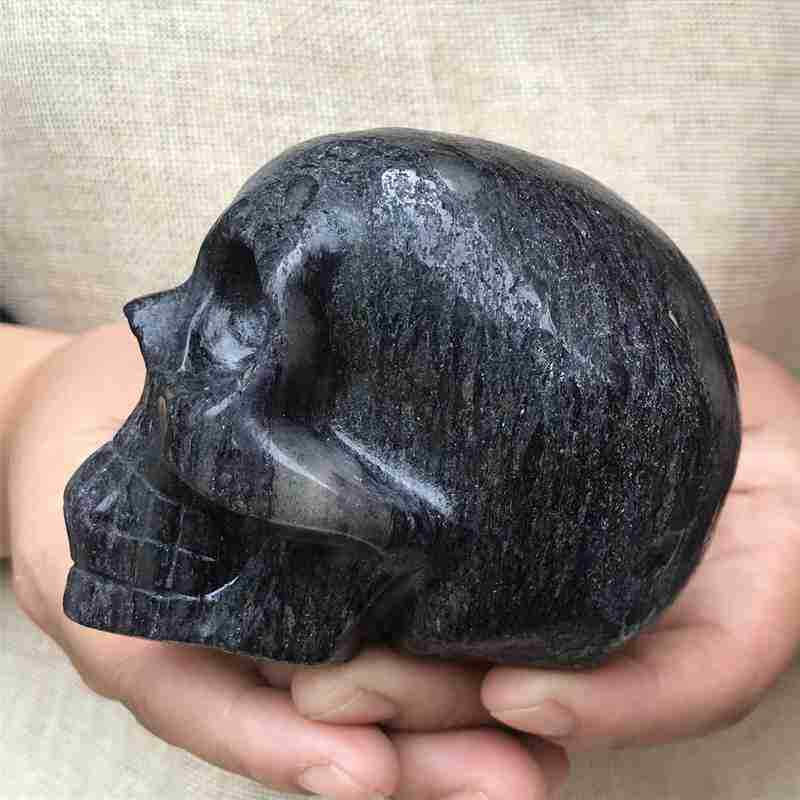 0.55Kg Natural black jade quartz skull carved Quartz Crystal skull Healing