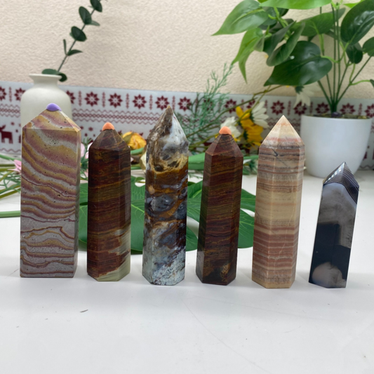 Total 562g Natural crystal mixed material tower beautiful color stunning
