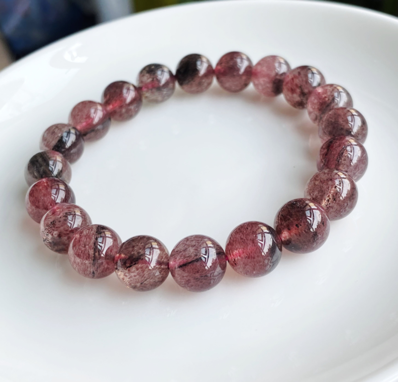 10mm Natural Beautiful Red Strawberry Mica Quartz Crystal Beads Bracelet