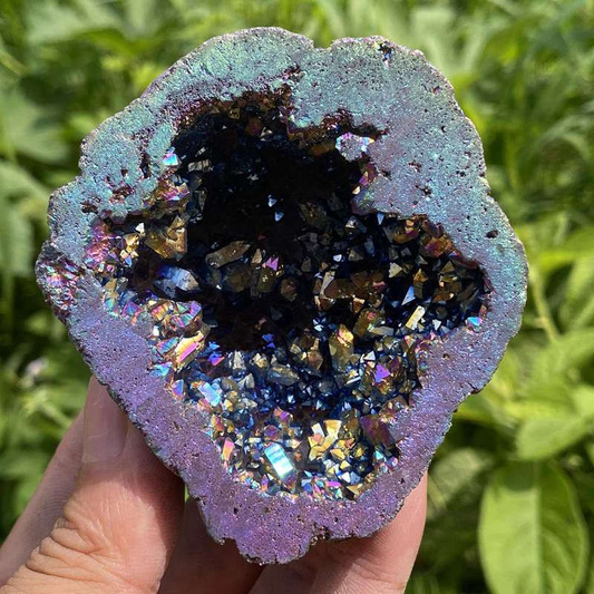 190g Electroplating color Natural Crystal Agate cave ornaments crystal cluster q