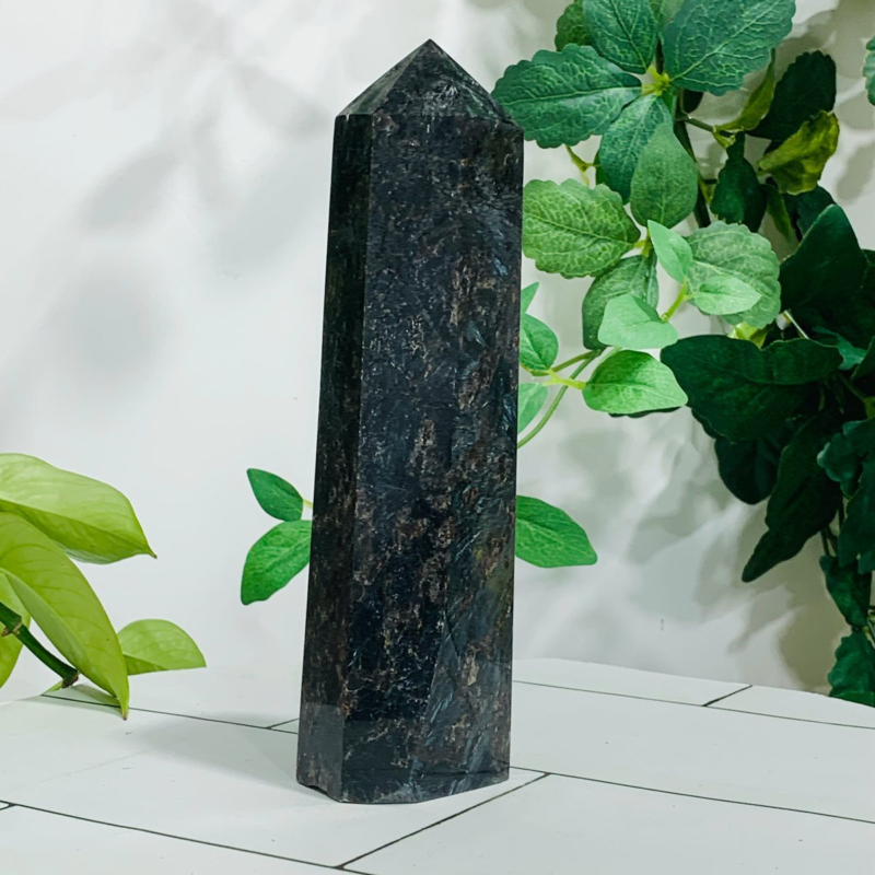 852g Natural Firework Stone Quartz Obelisk Crystal Wand Point Tower Healing