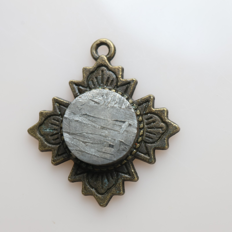 Muonionalusta meteorite Necklace pendant R2244