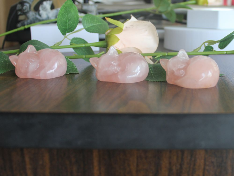 Carved gemstone rose quartz crystal sleeping cat figurine animal home decor 2&apos;&apos;