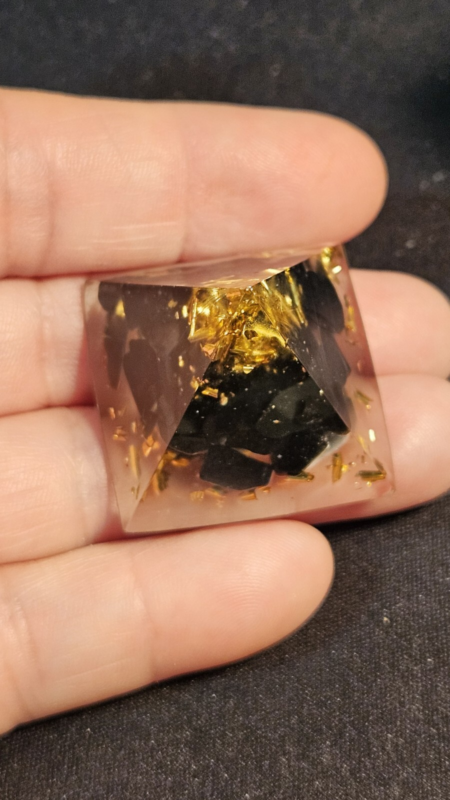 2 Orgonite Resin Pyramids Lapis Lazuli Black Onyx Gold Leaf Stone Chips Reiki