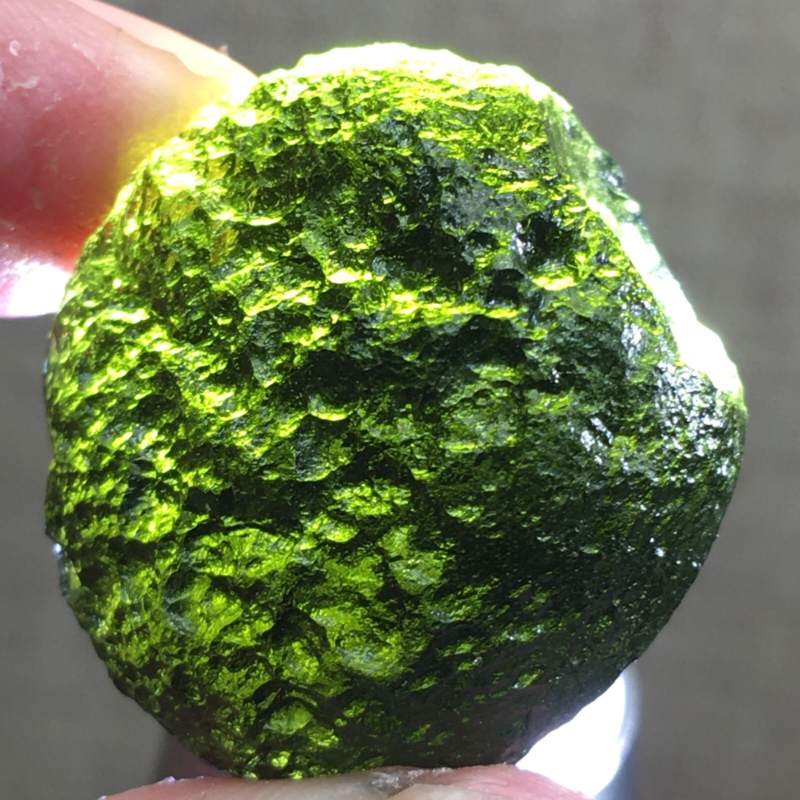 74.7Ct MOLDAVITE From Czech Republic From Meteorite Impact With Chips