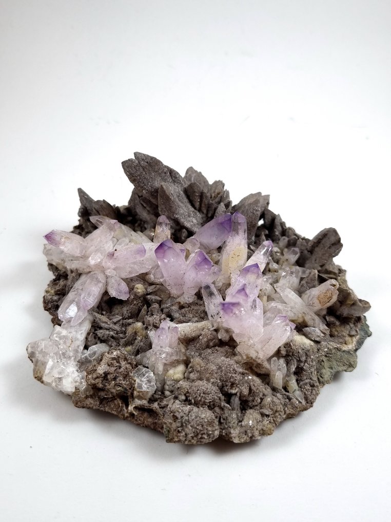 Amethyst and Calcite Vera Cruz Crystals on matrix - Height: 4 cm - Width: 9.5 cm- 140 g