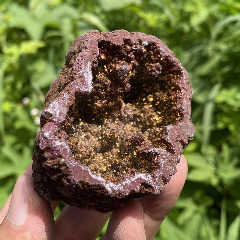 170g Electroplating color Natural Crystal Agate cave ornaments crystal cluster q