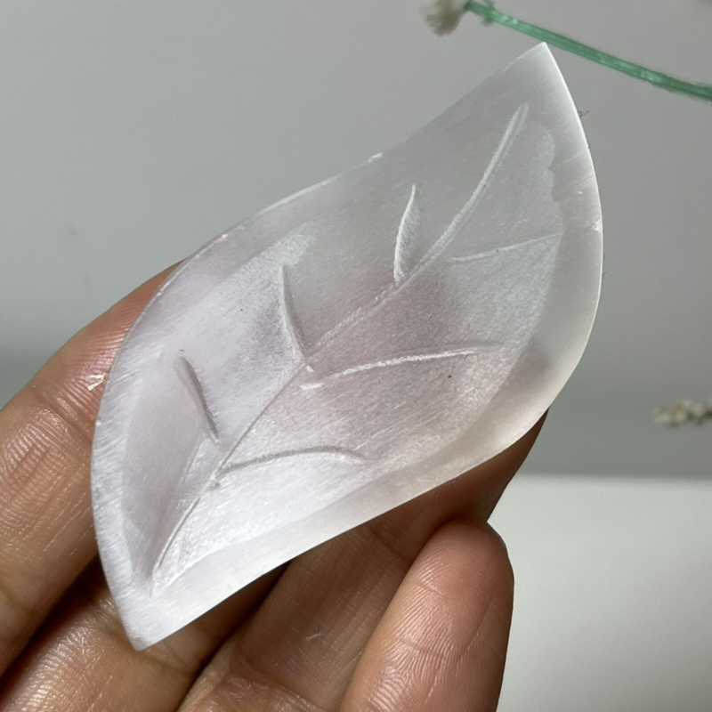 Natural Gypsum Selenite quartz leaves hand carved crystal healing ck21