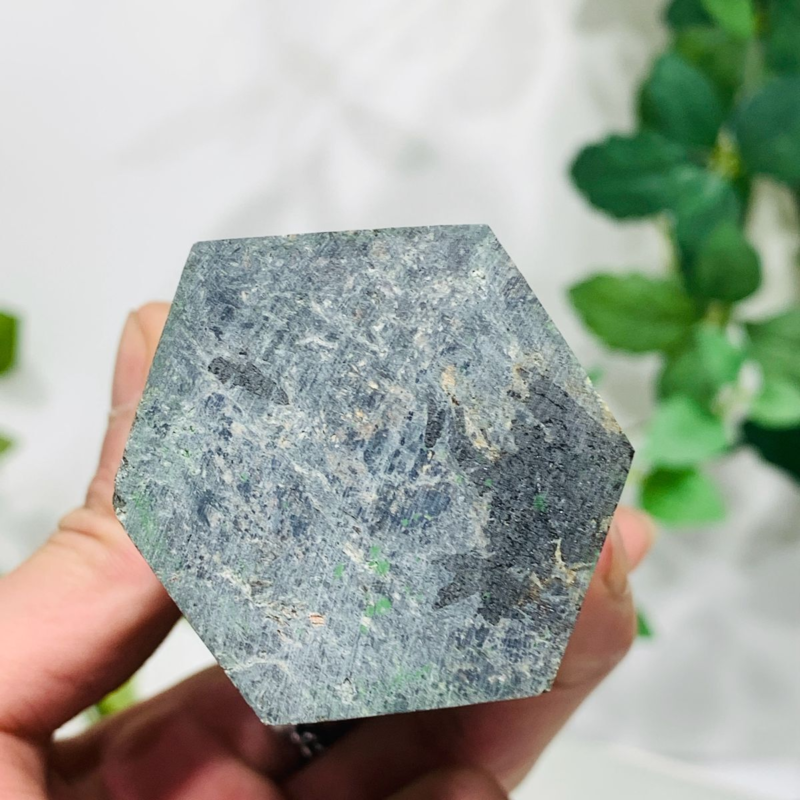 712g Natural Firework Stone Quartz Obelisk Crystal Wand Point Tower Healing