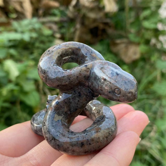 1PC Natural Flame Stone quartz hand-carved snake skull crystal reiki healing