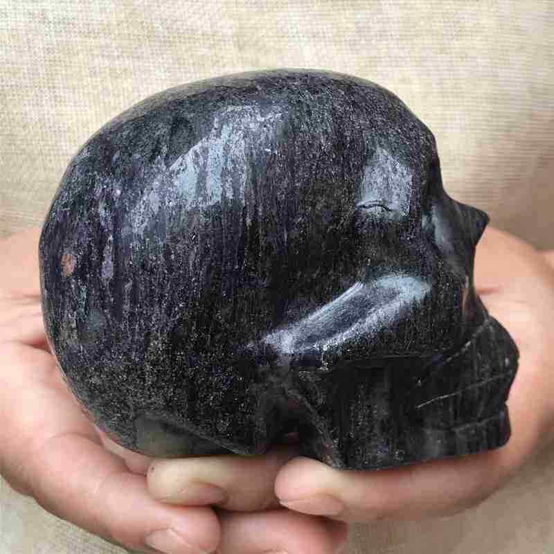 0.55Kg Natural black jade quartz skull carved Quartz Crystal skull Healing