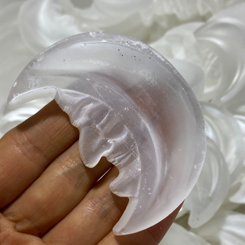 Natural Gypsum Selenite moon Hand Carved Quartz Crystal Reiki healing 1PC