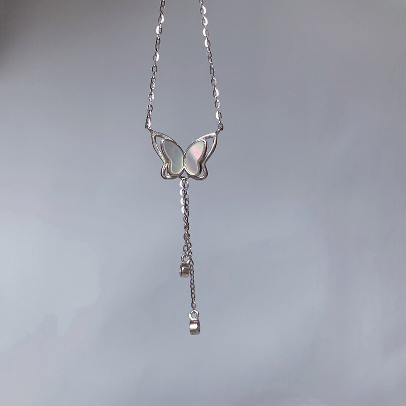 New Shiny Butterfly Necklace Ladies Exquisite Clavicle Chain Necklace Jewelry Bh