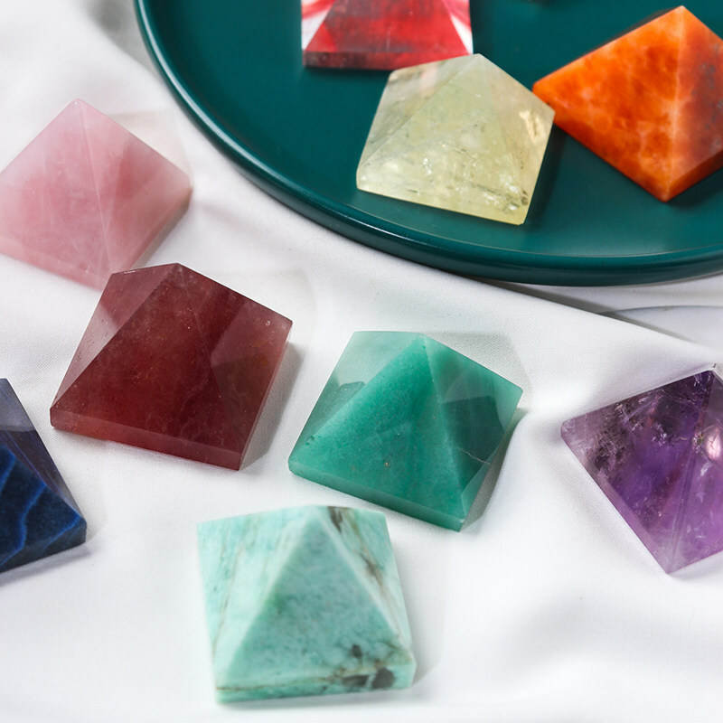 Natural Quartz Crystal Energy Tower Pyramid Healing Reiki Gemstone Decor Gift