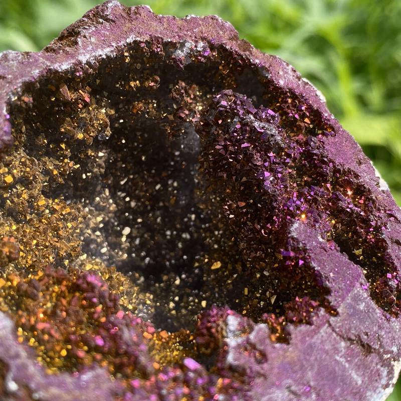 170g Electroplating color Natural Crystal Agate cave ornaments crystal cluster q