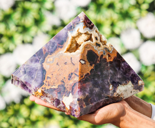 Superb 190MM Natural Blue Auralite 23 Stone Healing Chakra Egyptian Pyramid