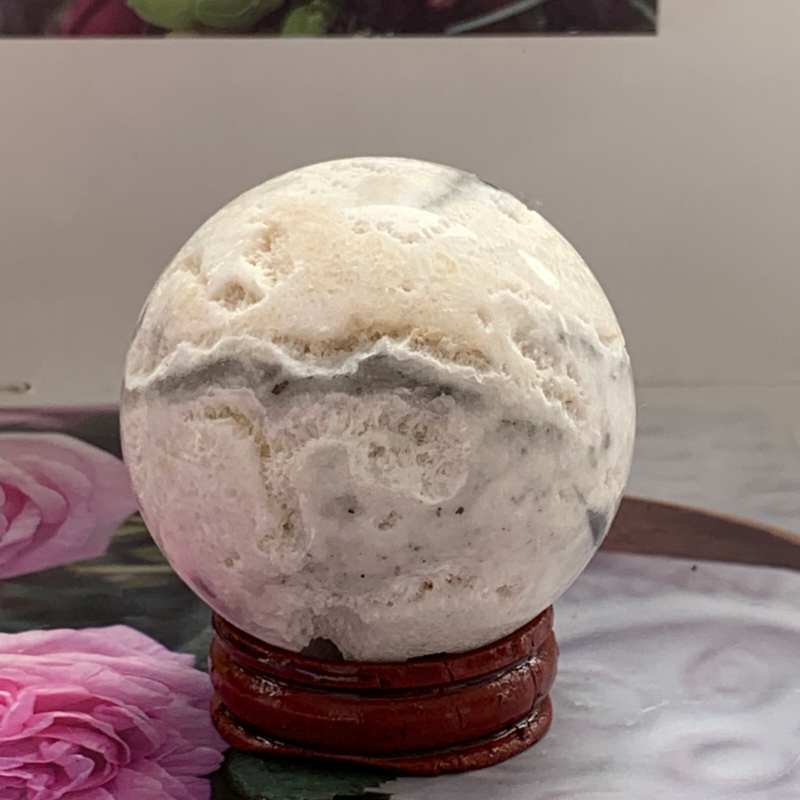 162g Natural white fluorite ball crystal quartz sphere reiki healing Gem