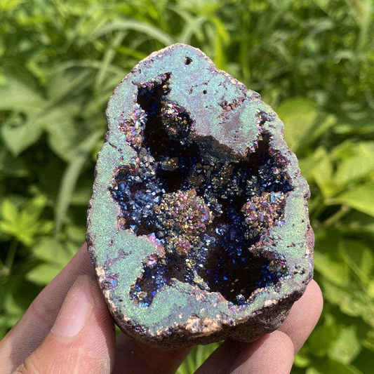 170g Electroplating color Natural Crystal Agate cave ornaments crystal cluster q