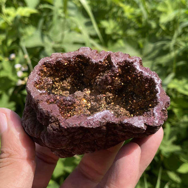 170g Electroplating color Natural Crystal Agate cave ornaments crystal cluster q
