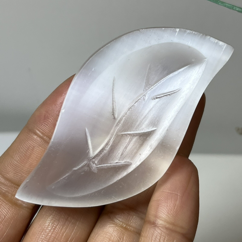Natural Gypsum Selenite quartz leaves hand carved crystal healing ck20