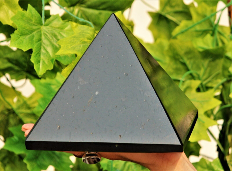 Large 19cm Black Tourmaline Crystal Quartz Healing Energy Gemstone Decor Pyramid