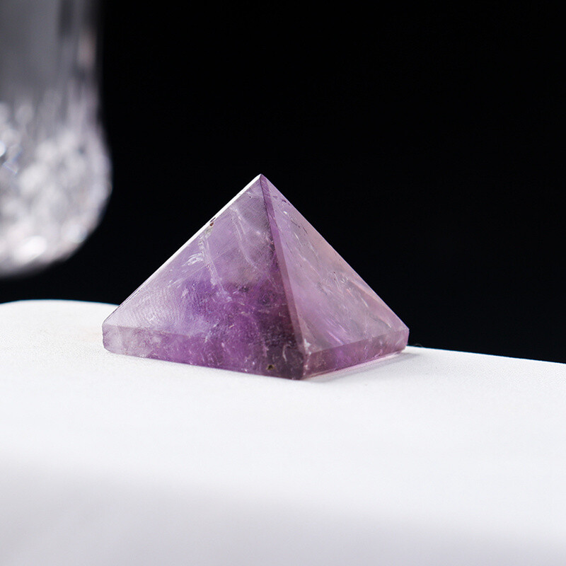 Natural Quartz Crystal Energy Tower Pyramid Healing Reiki Gemstone Decor Gift