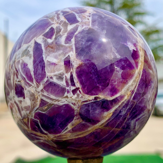 1.29LB Natural beautiful Dream Amethyst Quartz Crystal Sphere Ball Healing
