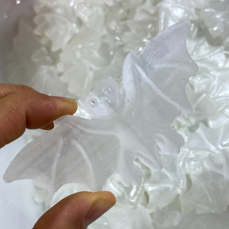 Natural Gypsum Selenite bat  Hand Carved Quartz Crystal Reiki healing 1PC