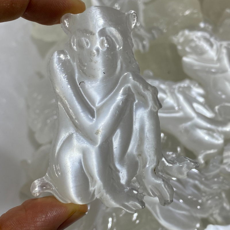 Natural Gypsum Selenite monkey Hand Carved Quartz Crystal Reiki healing 1PC
