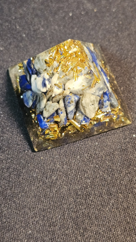 2 Orgonite Resin Pyramids Lapis Lazuli Black Onyx Gold Leaf Stone Chips Reiki