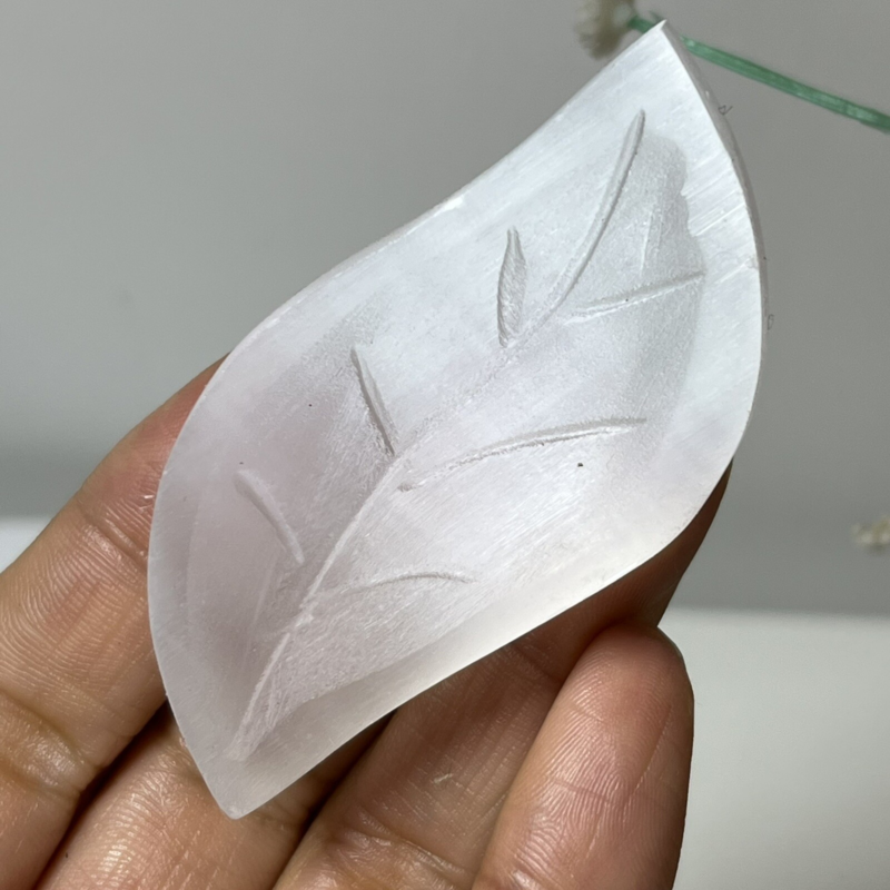 Natural Gypsum Selenite quartz leaves hand carved crystal healing ck21