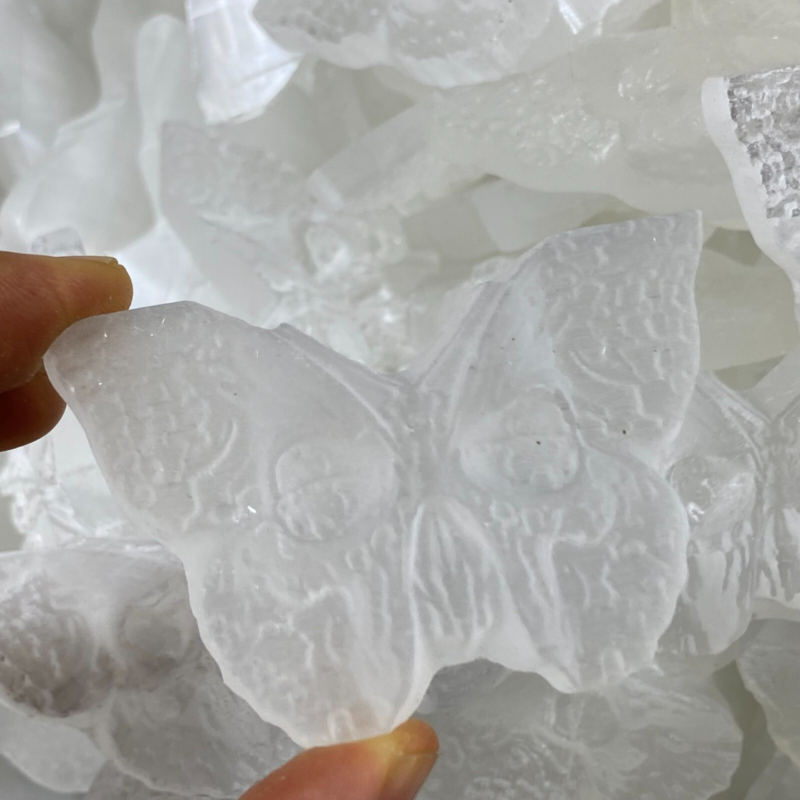 Natural Gypsum Selenite butterfly Hand Carved Quartz Crystal Reiki healing 1PC