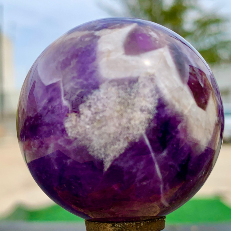 127G Natural beautiful Dream Amethyst Quartz Crystal Sphere Ball Healing