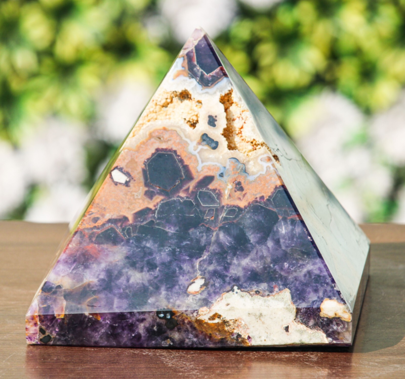 Superb 190MM Natural Blue Auralite 23 Stone Healing Chakra Egyptian Pyramid