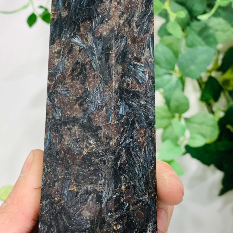720g Natural Firework Stone Quartz Obelisk Crystal Wand Point Tower Healing