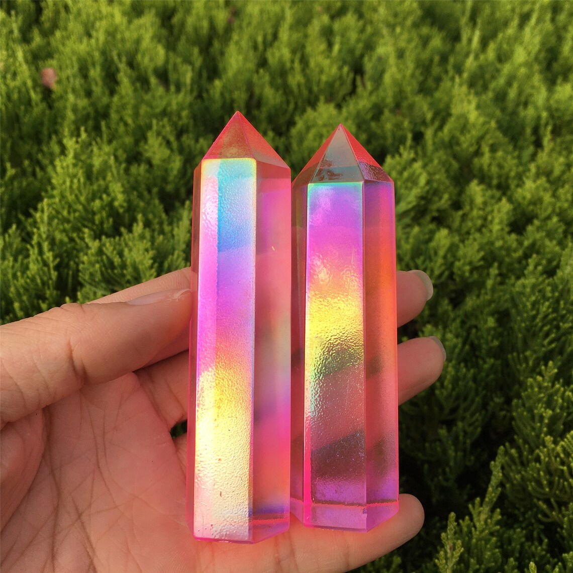 1 obelisco arcoíris de titanio rosa, Piont de varita de cristal de cuarzo, torre de cristal, especímenes minerales, decoración del hogar, curación de Reiki, regalos de cristal 70 g +