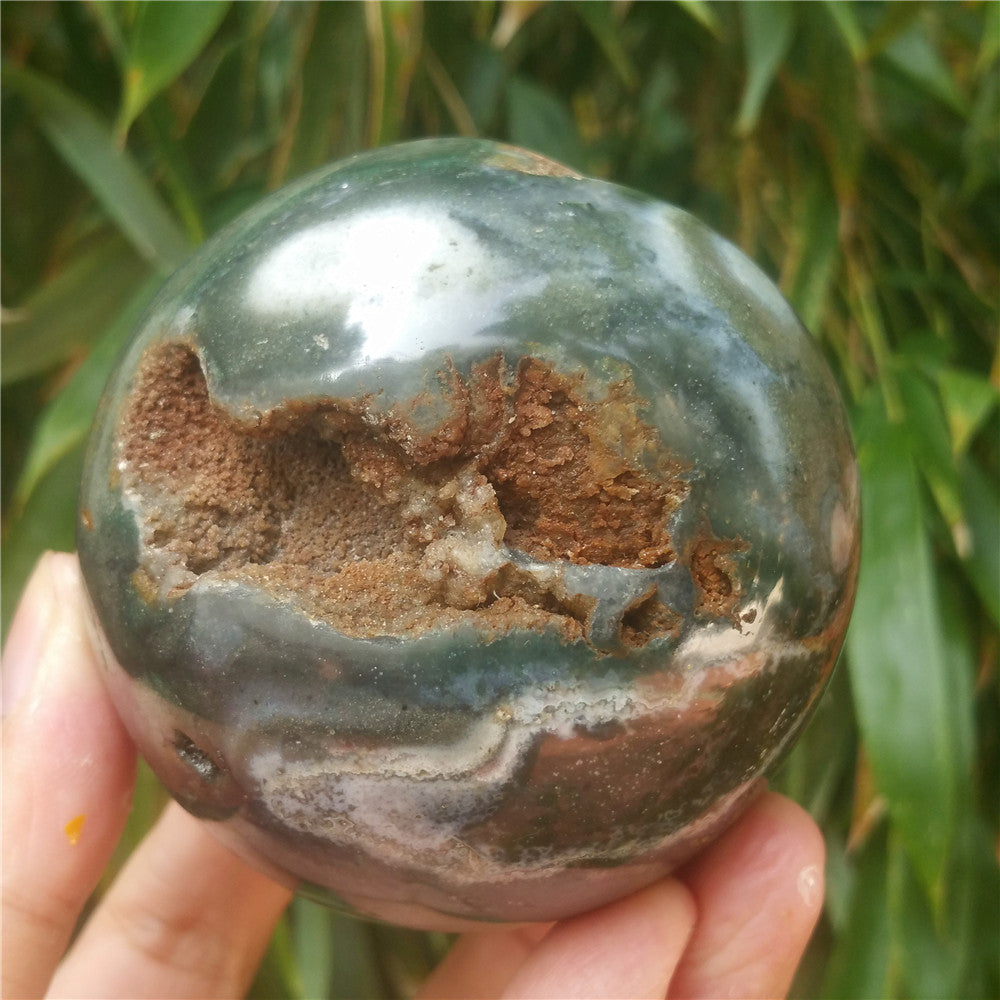 Bola de cristal tallada de Ocean Jasper