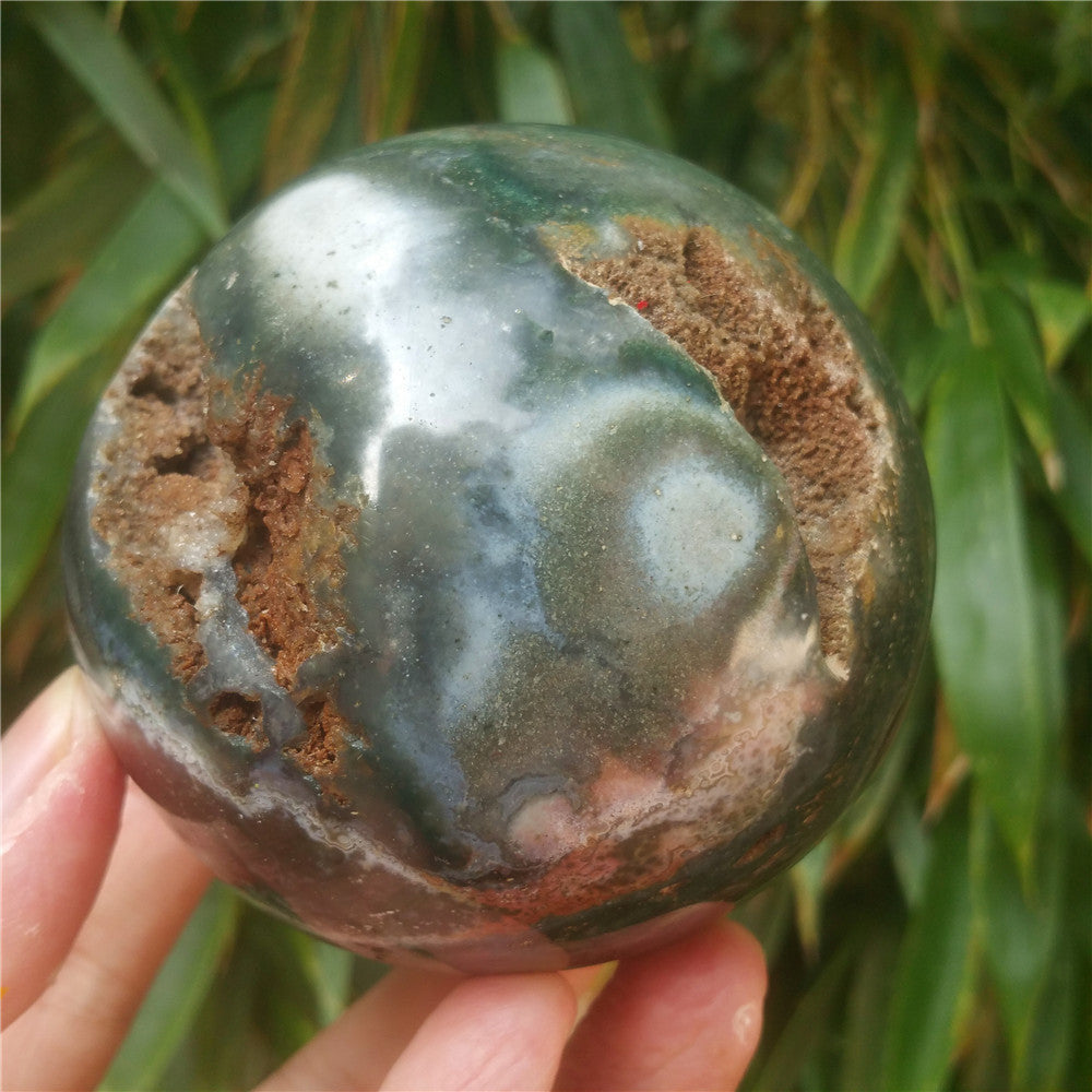 Bola de cristal tallada de Ocean Jasper