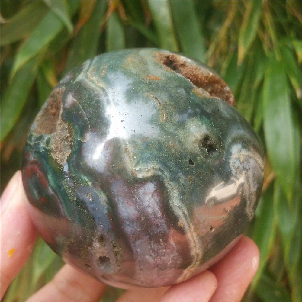 Bola de cristal tallada de Ocean Jasper