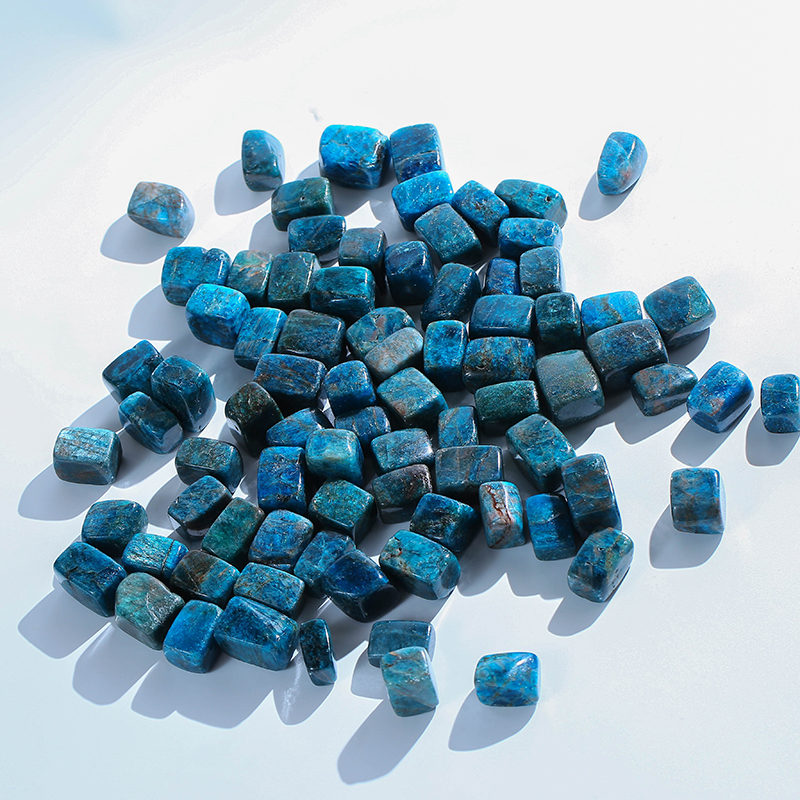 Natural crystal hemathest stone blue apatite