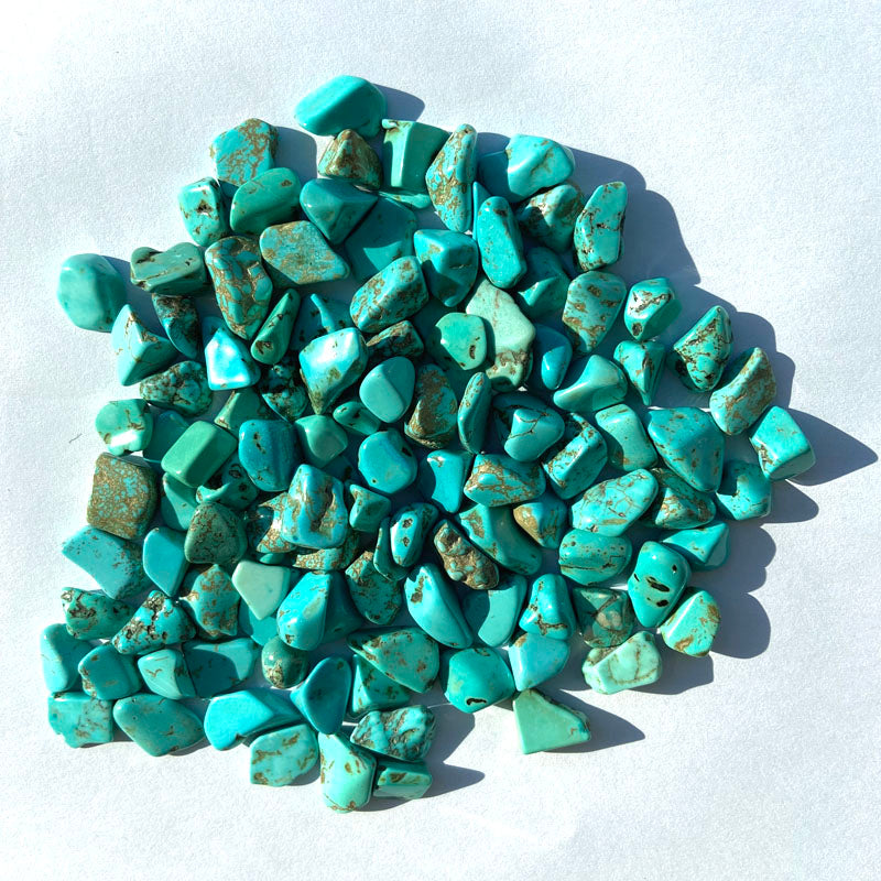 Decoración de piedra de grava de piedras preciosas azul turquesa