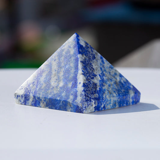 Pirámide de lapislázuli azul 